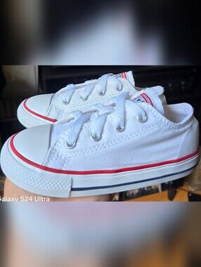 Sz 9 Toddler Kids CONVERSE CTAS White Low Top Casual Shoes